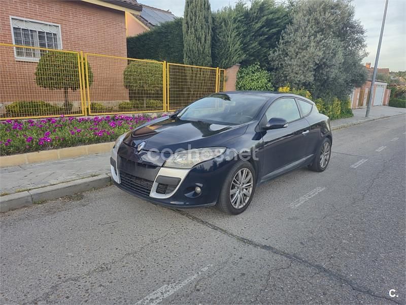 Usado Renault Mégane Dynamique 105 CV (77 kW) 2009 Azul Berlina