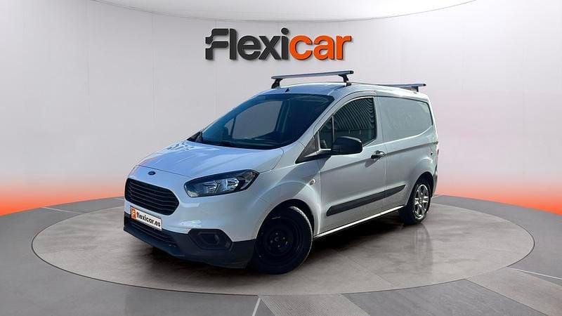 Usado Ford Tourneo Courier Trend 102 CV (75 kW) 2020 Blanco Monovolumen