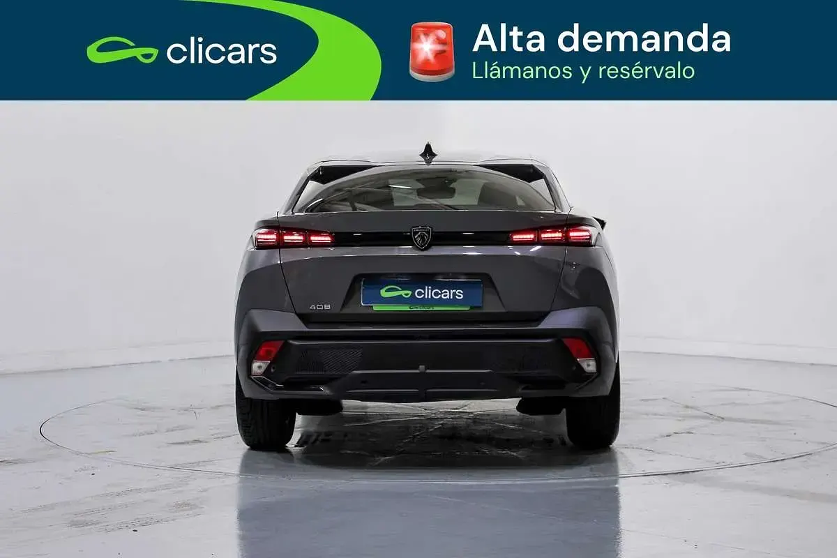 Usado Peugeot 408 Allure 136 CV (100 kW) 2025 Gris SUV