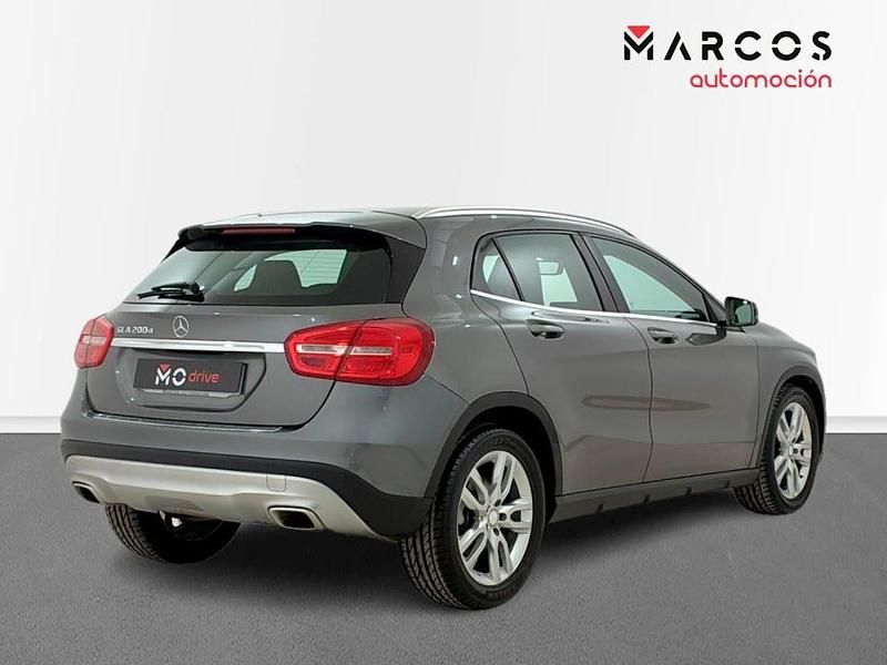 Usado Mercedes GLA200 Urban 136 CV (100 kW) 2016 Gris SUV
