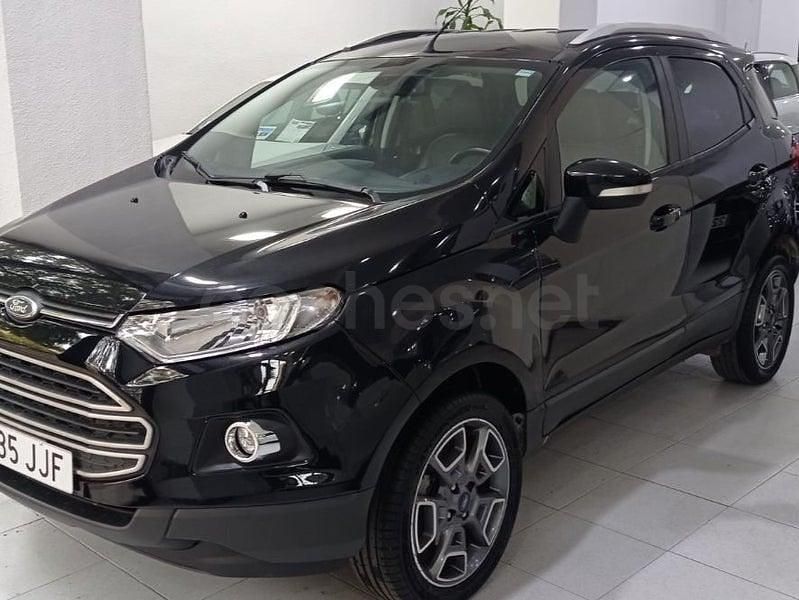 Usado Ford Ecosport Titanium 125 CV (91 kW) 2015 Negro SUV