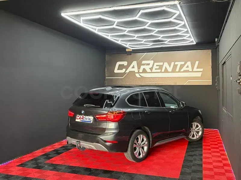 Usado BMW X1 Sport Line 150 CV (110 kW) 2016 Gris / plata SUV