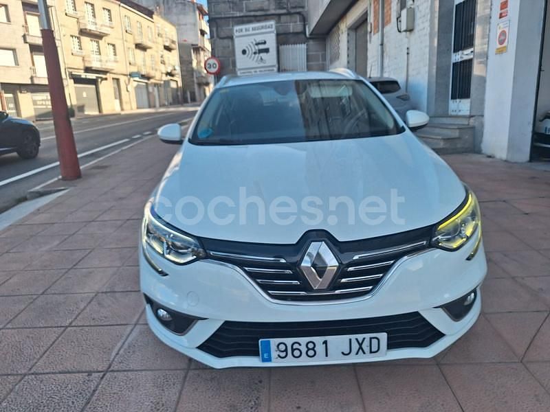 Usado Renault Mégane GrandTour Bose Edition 110 CV (80 kW) 2017 Blanco Familiar