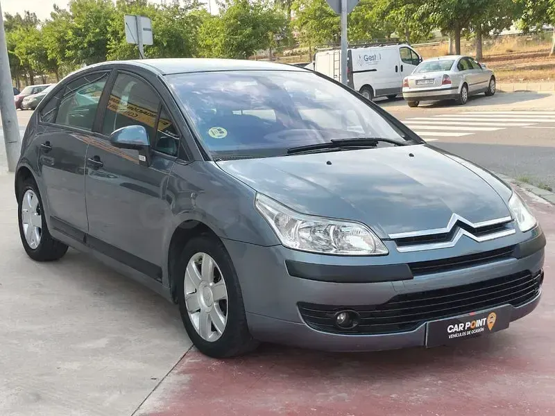 Usado Citroën C4 110 CV (80 kW) 2006 Gris / plata Berlina