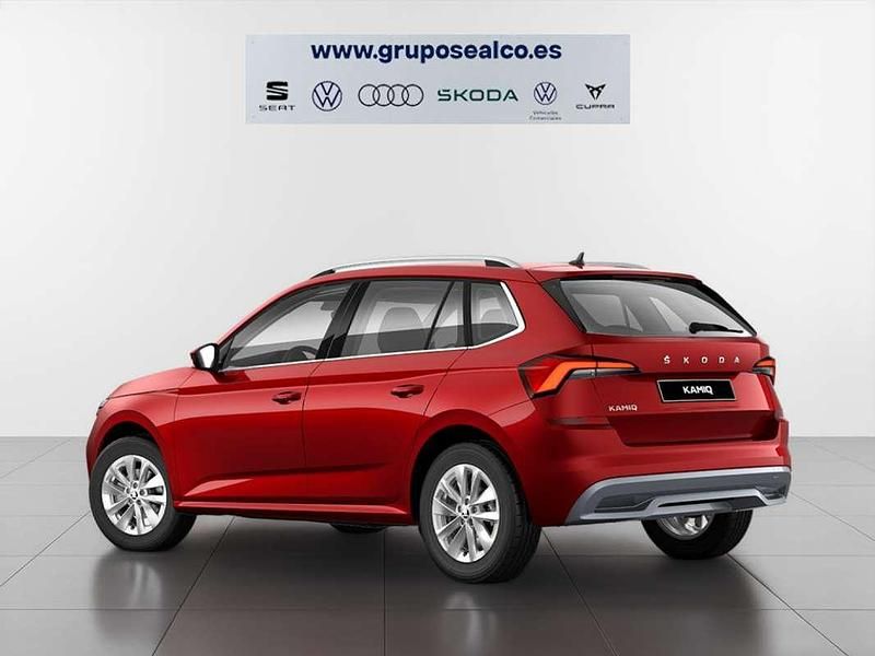 Usado Skoda Kamiq Ambition 150 CV (110 kW) 2022 Rojo SUV