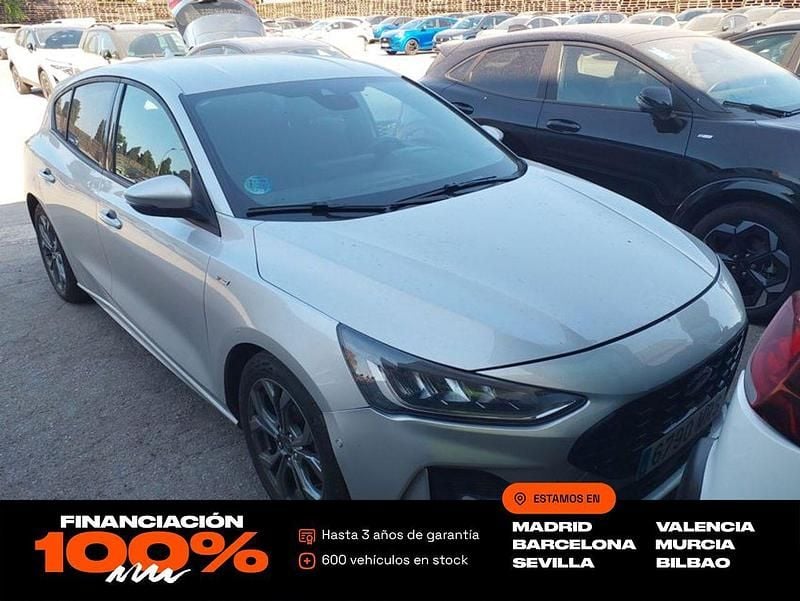 Gris Usado 2024 Ford Focus ST-Line Berlina | 19.450 € (Buen precio) - Imagen 1/4