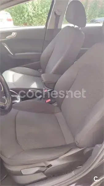 Usado Audi A1 Sportback S-Line 90 CV (66 kW) 2015 Negro Utilitario