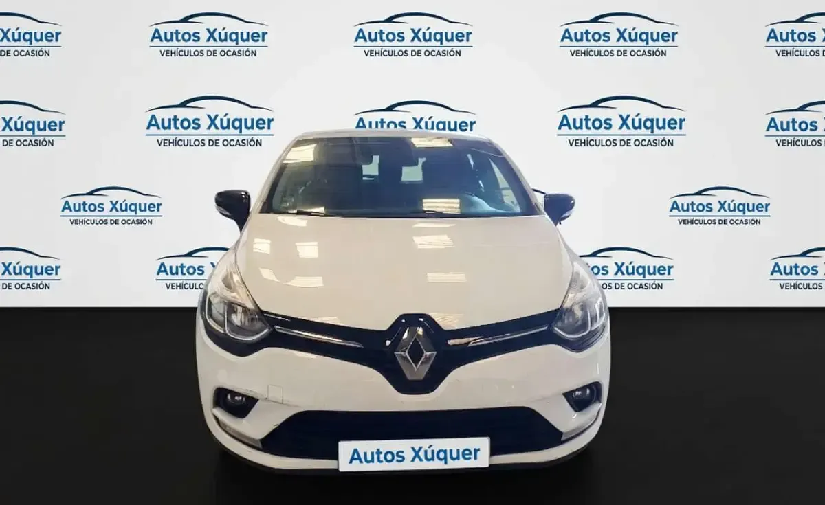 Usado Renault Clio LIMITED 75 CV (55 kW) 2019 Blanco Utilitario