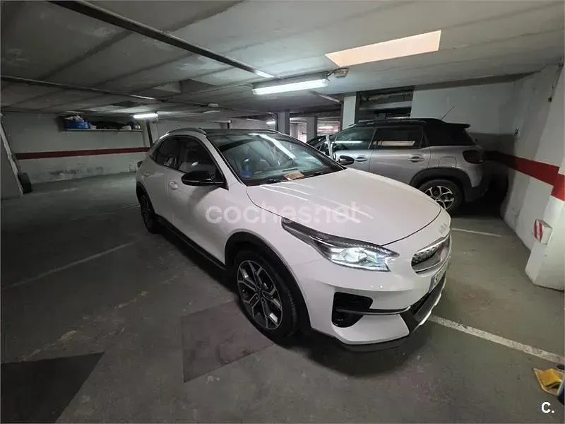 Usado Kia XCeed 141 CV (103 kW) 2022 Blanco SUV