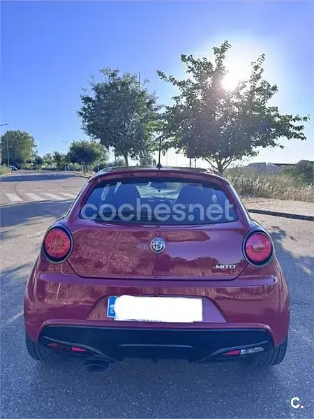 Usado Alfa Romeo MiTo Super 95 CV (69 kW) 2018 Rojo Utilitario