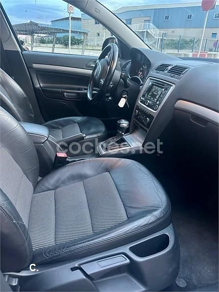 Usado Skoda Octavia 122 CV (89 kW) 2009 Negro Familiar