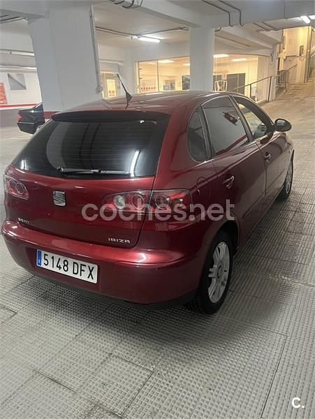 Usado Seat Ibiza 75 CV (55 kW) 2005 Rojo Utilitario