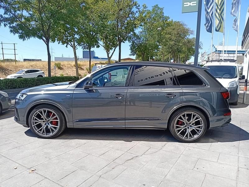 Usado Audi Q7 S-line plus 286 CV (210 kW) 2022 Gris SUV