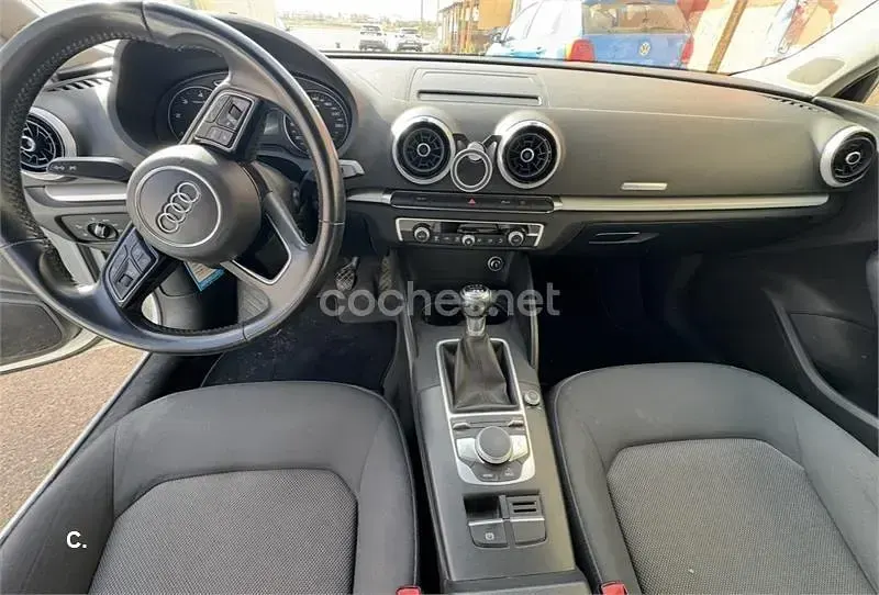 Usado Audi A3 Design 116 CV (85 kW) 2018 Blanco Berlina