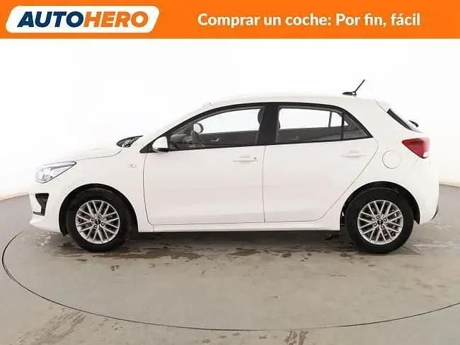 Usado Kia Rio 84 CV (61 kW) 2023 Blanco Utilitario