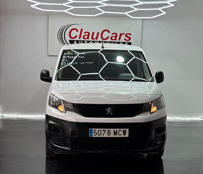 Usado Peugeot Partner S 100 CV (73 kW) 2023 Blanco Monovolumen