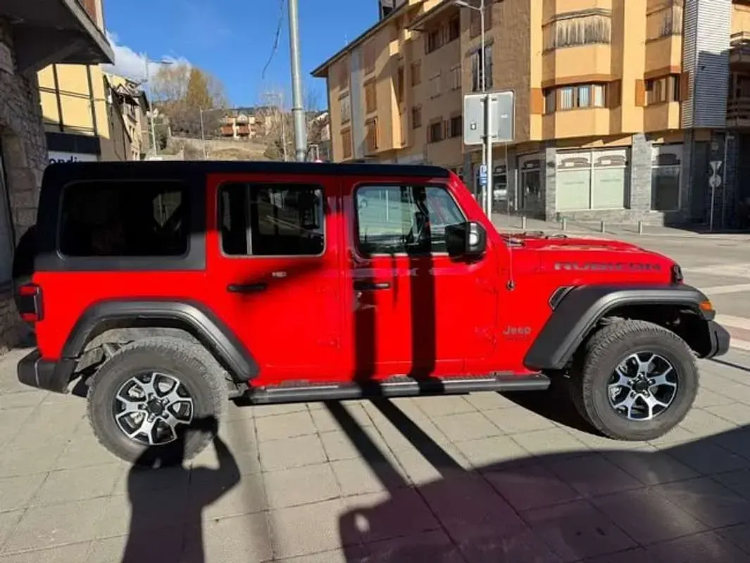 Usado Jeep Wrangler Rubicon 199 CV (146 kW) 2019 Rojo SUV