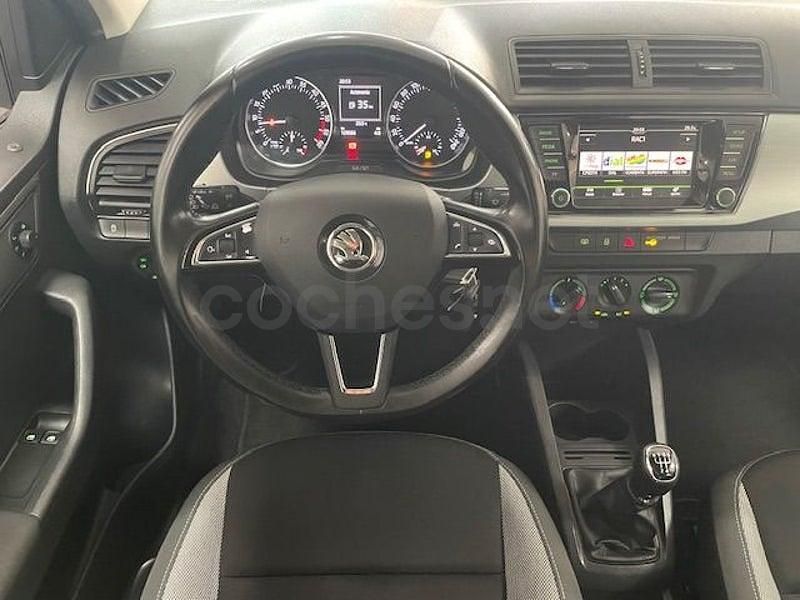 Usado Skoda Fabia Ambition 90 CV (66 kW) 2016 Blanco Berlina