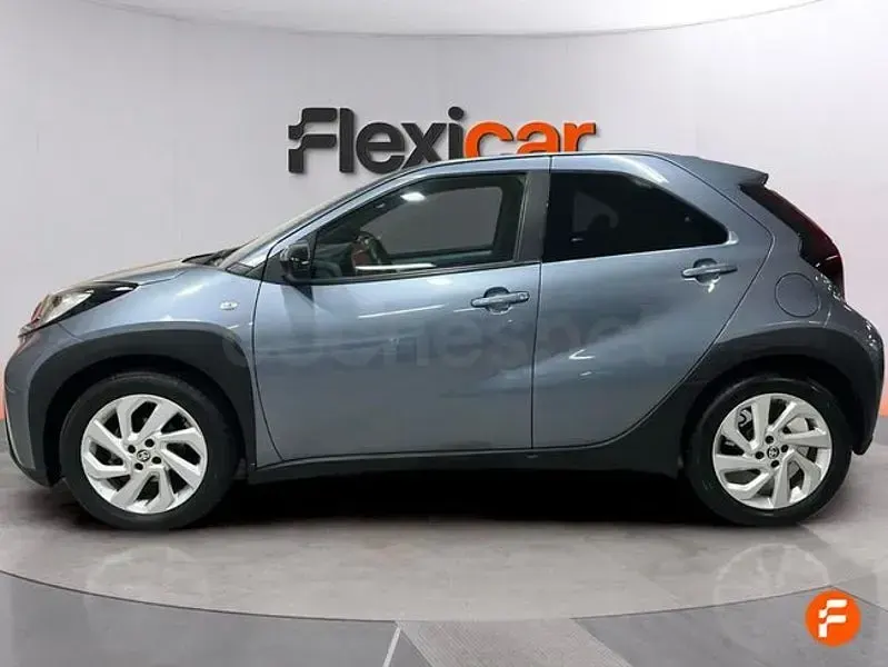 Usado Toyota Aygo X 72 CV (52 kW) 2024 Blanco SUV