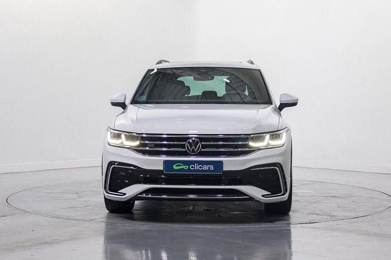 Usado VW Tiguan R-line 150 CV (110 kW) 2022 Blanco SUV