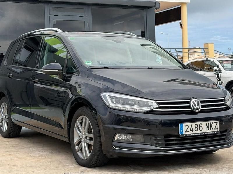 Usado VW Touran Advance 150 CV (110 kW) 2018 Negro Monovolumen