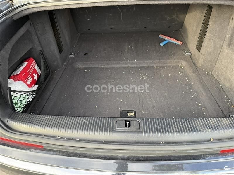 Usado Audi A8 275 CV (202 kW) 2005 Negro Berlina