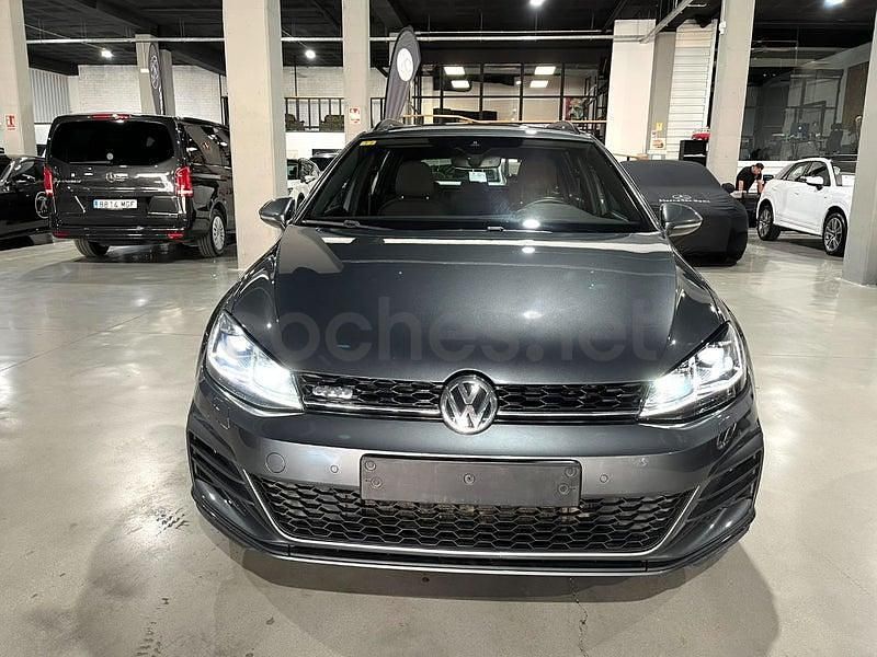 Usado VW Golf VII GTD 184 CV (135 kW) 2018 Gris / plata Familiar