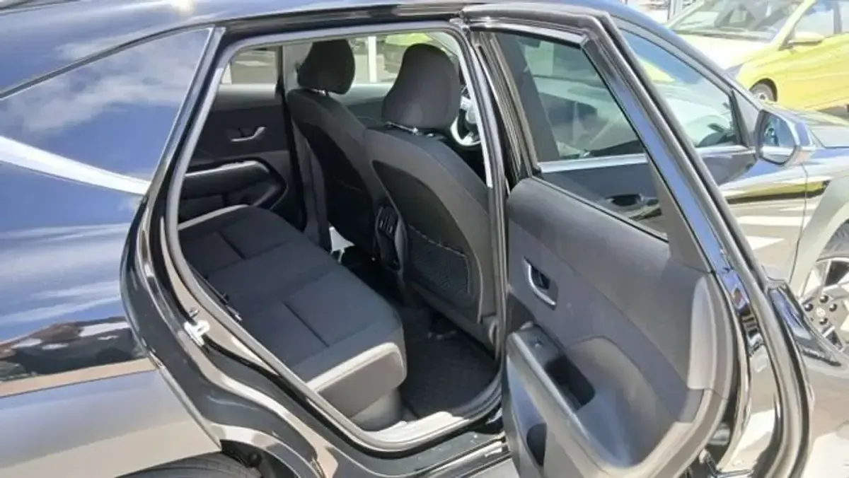 Usado Hyundai Kona 139 CV (102 kW) 2026 Negro SUV
