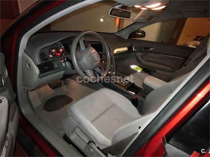 Usado Audi A6 225 CV (165 kW) 2004 Granate Berlina