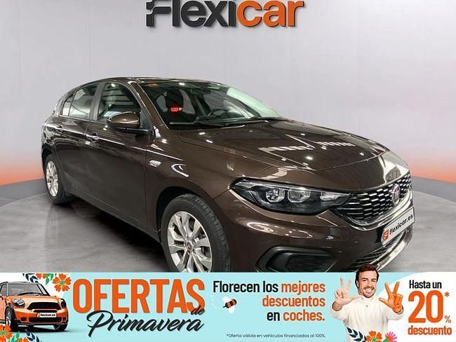 Usado Fiat Tipo Easy 95 CV (69 kW) 2018 Marrón Berlina