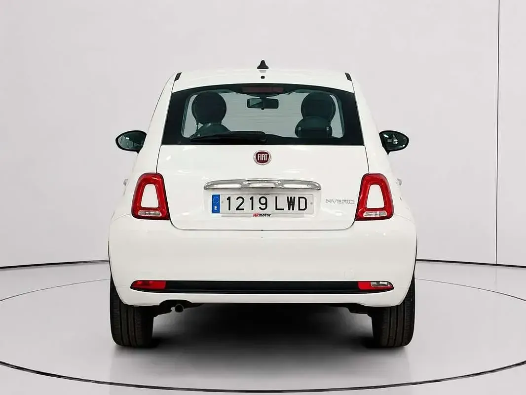 Usado Fiat 500 71 CV (52 kW) 2022 Blanco Utilitario