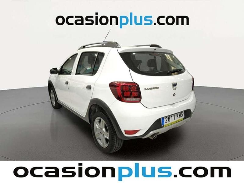 Usado Dacia Sandero Stepway 90 CV (66 kW) 2018 Blanco Utilitario