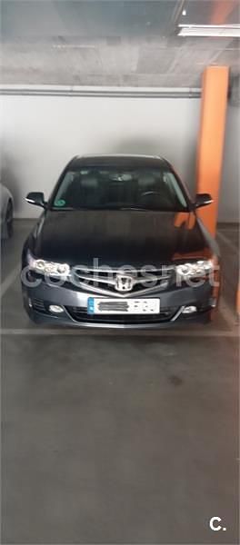 Usado Honda Accord Executive 155 CV (114 kW) 2006 Gris / plata Berlina