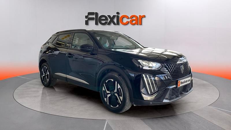 Usado Peugeot 2008 Active 100 CV (73 kW) 2023 Negro SUV