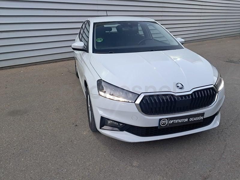 Usado Skoda Fabia Ambition 95 CV (69 kW) 2023 Blanco Utilitario