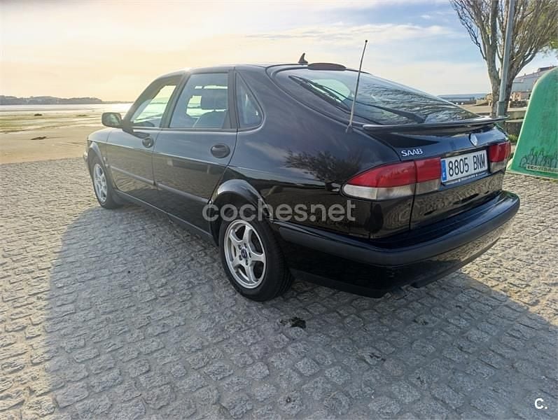 Usado Saab 9-3 115 CV (84 kW) 2001 Negro Berlina