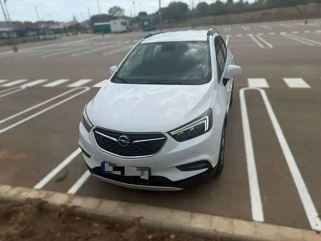 Usado Opel Mokka Selective 140 CV (102 kW) 2017 Blanco SUV