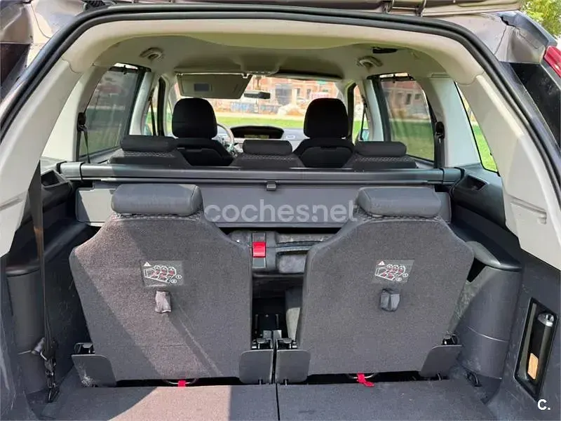 Usado Citroën C4 Picasso 110 CV (80 kW) 2007 Granate Monovolumen
