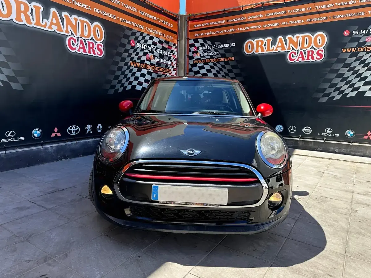 Usado Mini Cooper D 116 CV (85 kW) 2016 Negro Utilitario