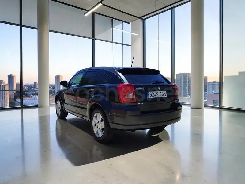 Usado Dodge Caliber SE 140 CV (102 kW) 2010 Negro Utilitario