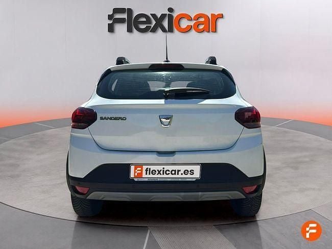 Usado Dacia Sandero Expression 101 CV (74 kW) 2022 Blanco