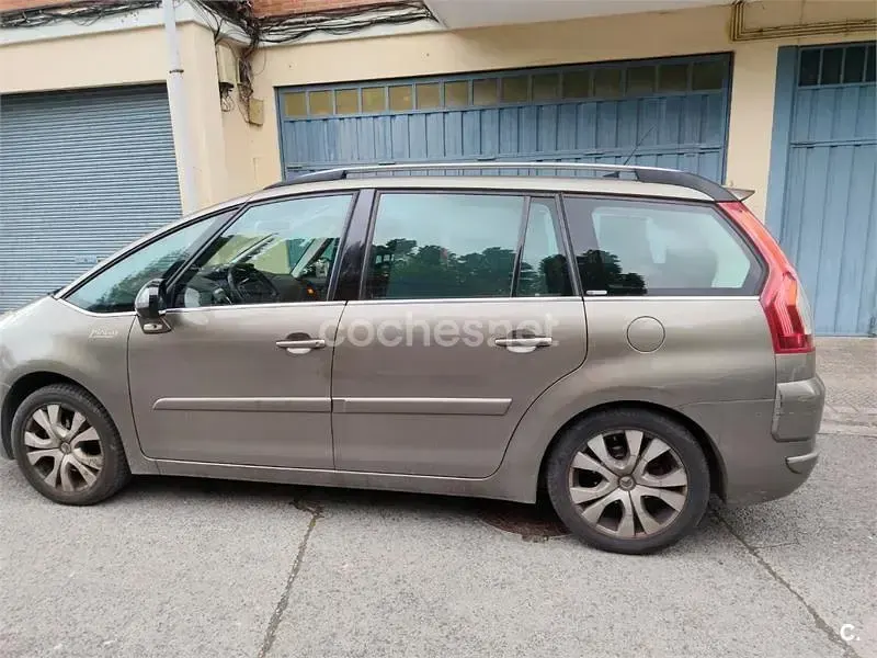 Usado Citroën C4 Picasso Exclusive 138 CV (101 kW) 2008 Beige Monovolumen