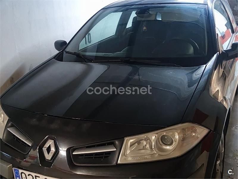 Usado Renault Mégane II Dynamique 105 CV (77 kW) 2008 Negro Berlina