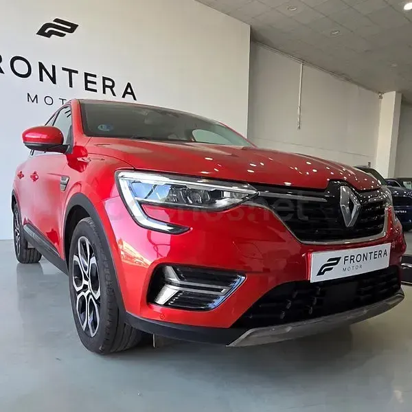Usado Renault Arkana Zen 145 CV (106 kW) 2022 Rojo SUV