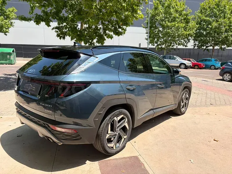 Usado Hyundai Tucson Style 136 CV (100 kW) 2021 Azul SUV