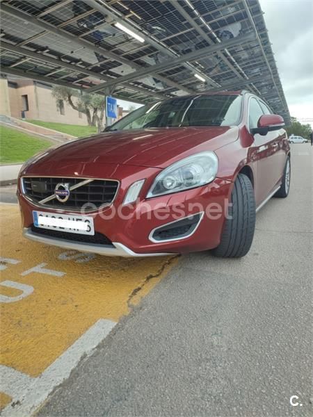 Rojo Usado 2011 Volvo V60 Momentum Familiar | 8500 € - Imagen 1/4