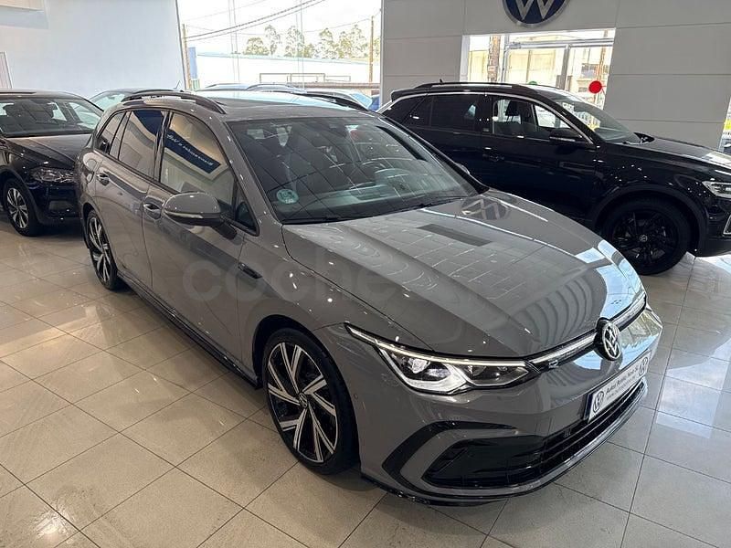 Usado VW Golf VIII R-line 150 CV (110 kW) 2022 Gris / plata Familiar