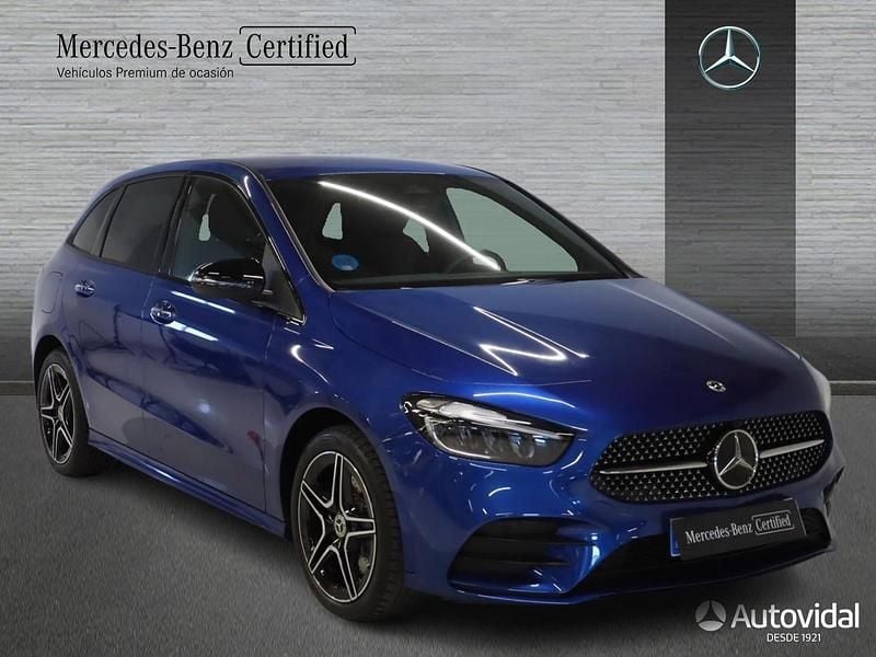Usado Mercedes B250e AMG line 218 CV (160 kW) 2025 Pintura Monovolumen
