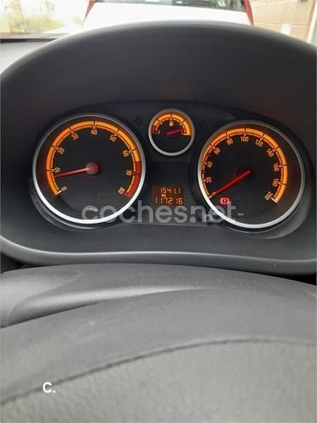 Usado Opel Corsa Enjoy 80 CV (58 kW) 2008 Beige Berlina