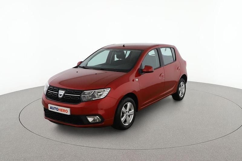 Rojo Usado 2018 Dacia Sandero Lauréate Utilitario | 9799 € (Precio justo) - Imagen 1/4